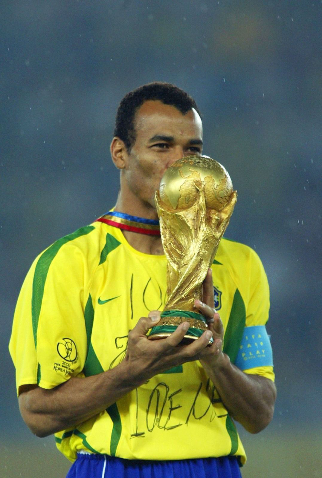 Jersey de Brasil autografiada por Cafu