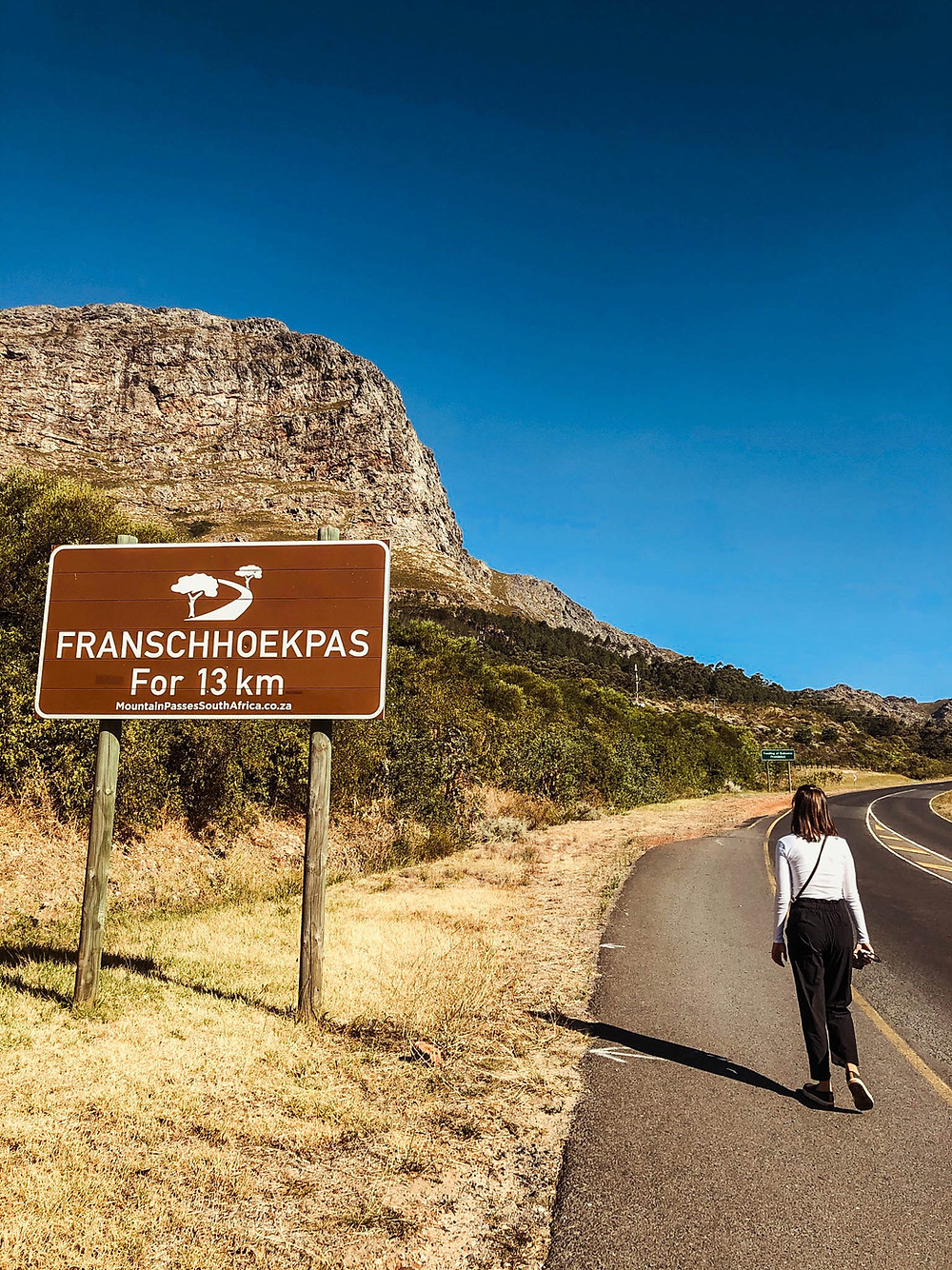 Strolling up towards the pass leading out of the Franschhoek Valley