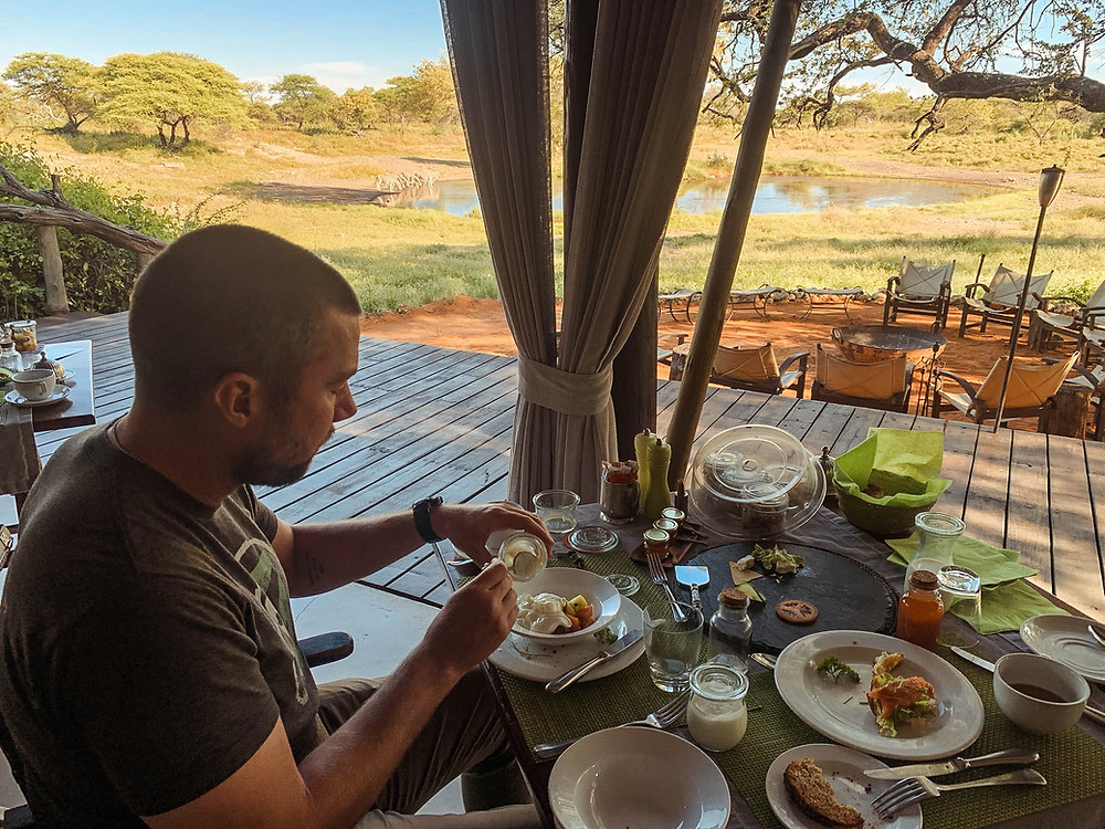 Onguma breakfast with some zebra friends