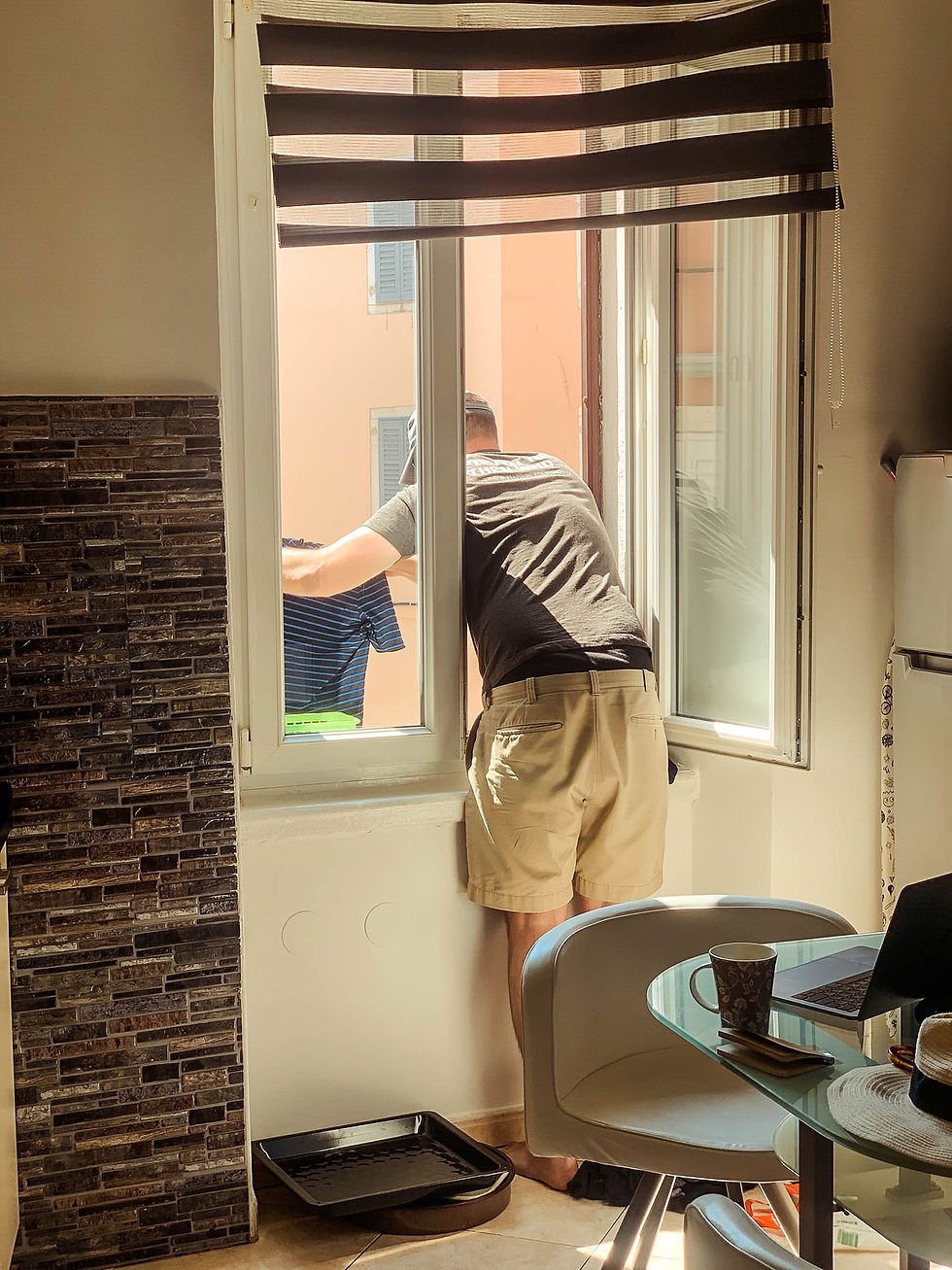 "Action shot" of Chipp doing the Rovinj laundry thing