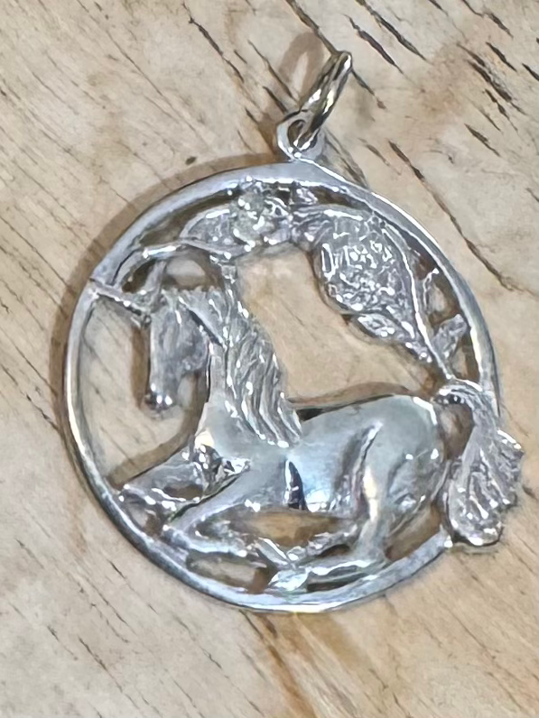 Horse Pendant.heic