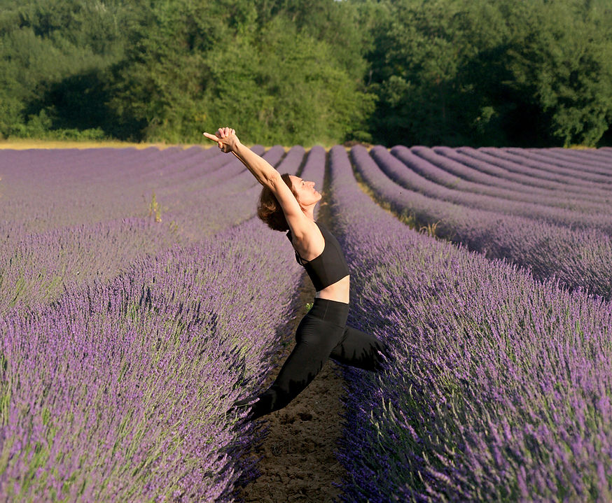 Yoga_etmoi_fente_haute ©Elodie_Poillot.jpg