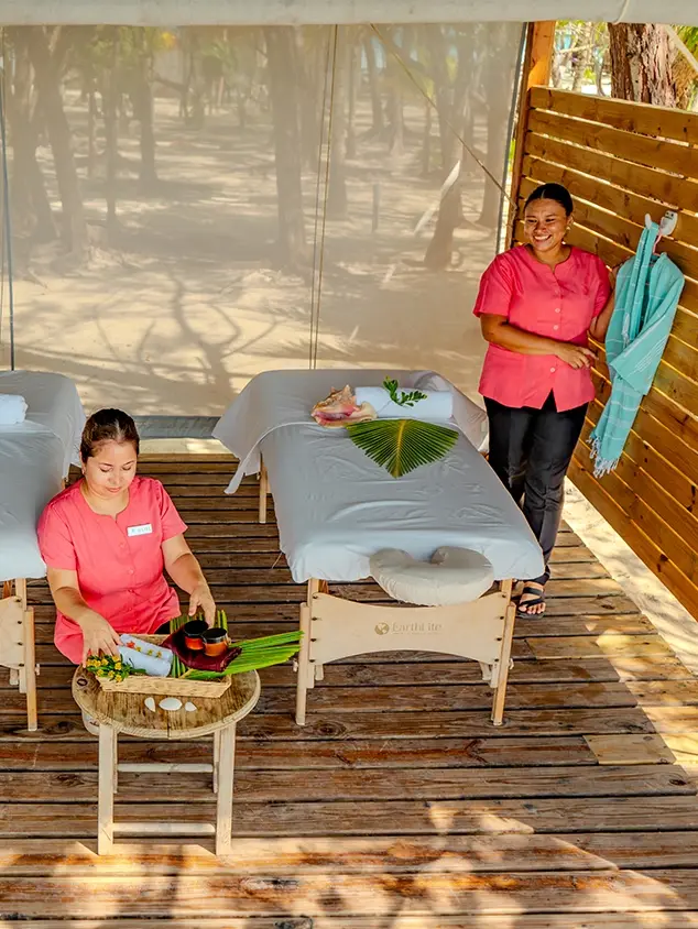 Luxury spa palapa All-Inclusive Private Island Thatch Caye.webp