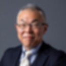 近畿大学 常任理事・広報戦略本部長 世耕石弘 氏のポートレート。「汗と涙の近代流コミュニケーション戦略」講義講師