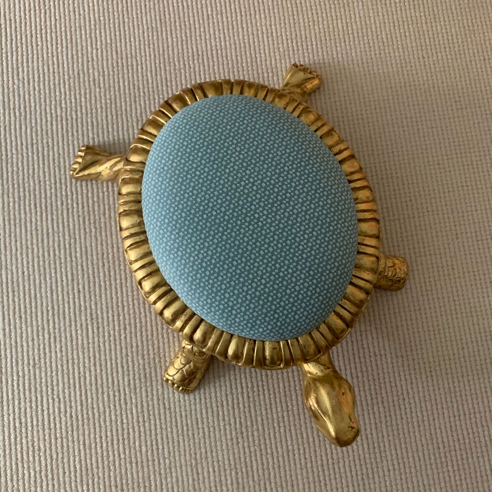 Thumbnail: Gilded Turtle Foot Rest