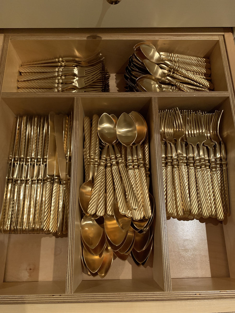 Thumbnail: Sobor Gold 5 Piece Place Setting by Herdmar