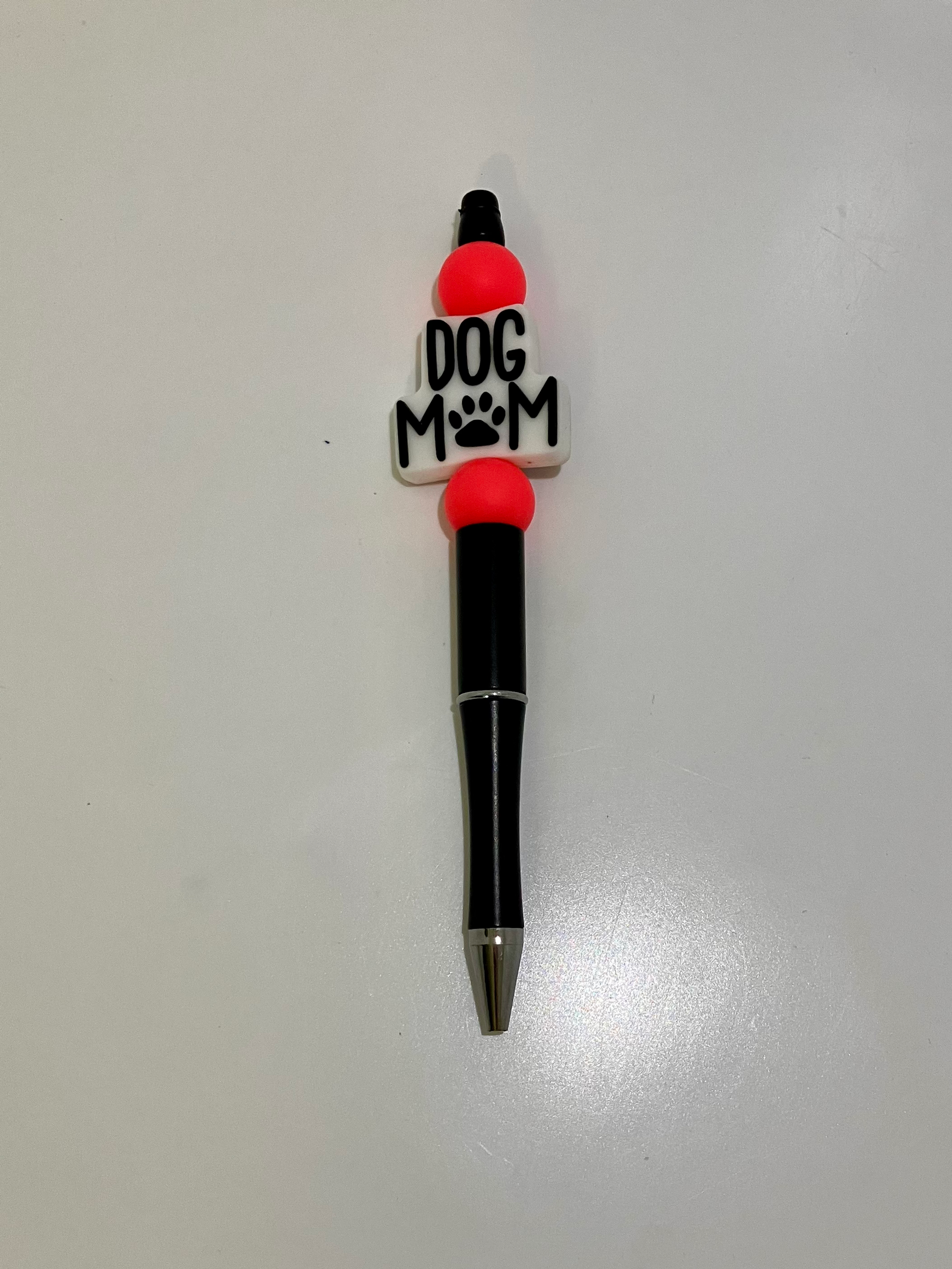 Black Pen w/ "Dog Mom" Bead