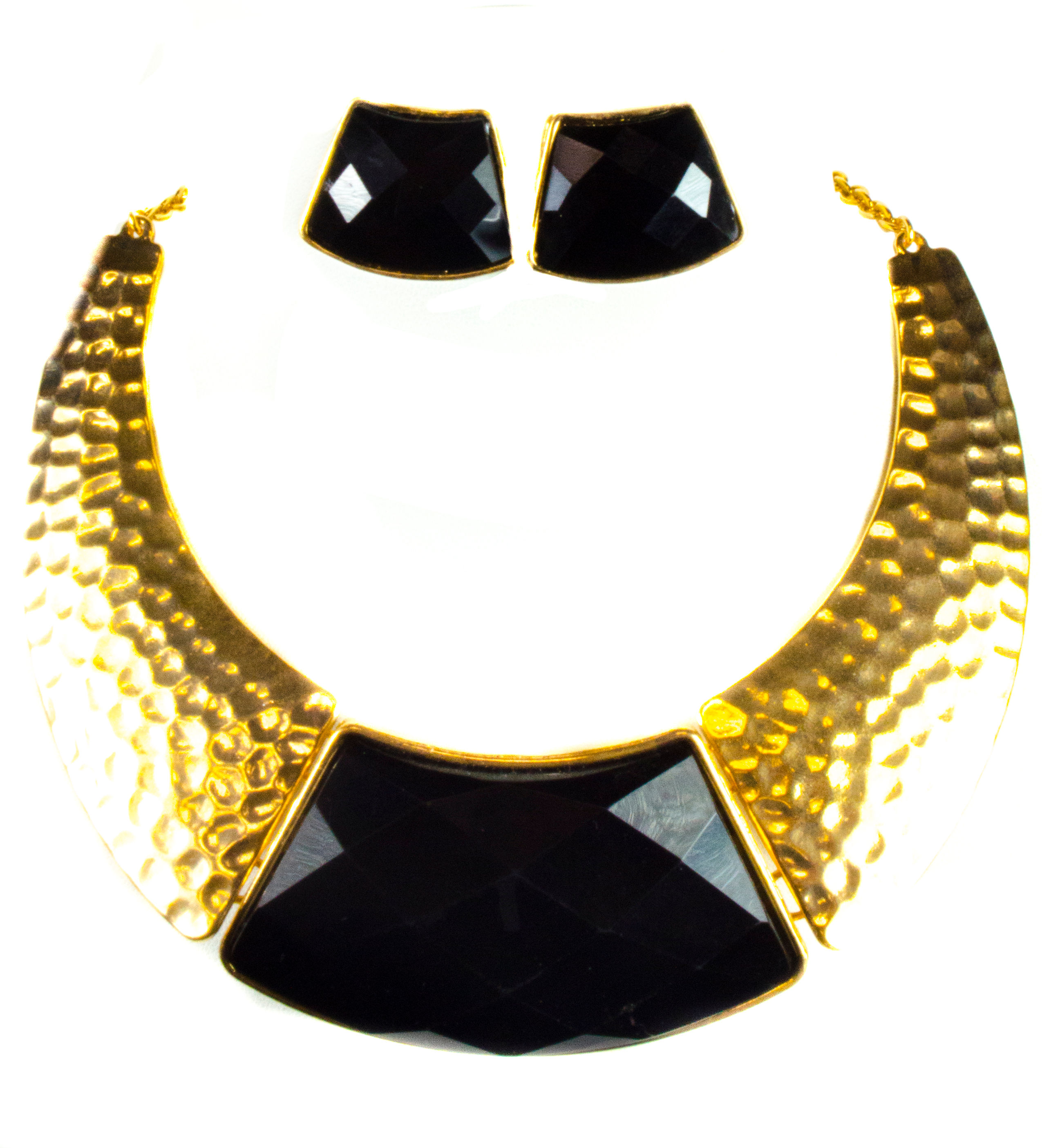 Black Stoned and Gold Plated Necklace Set