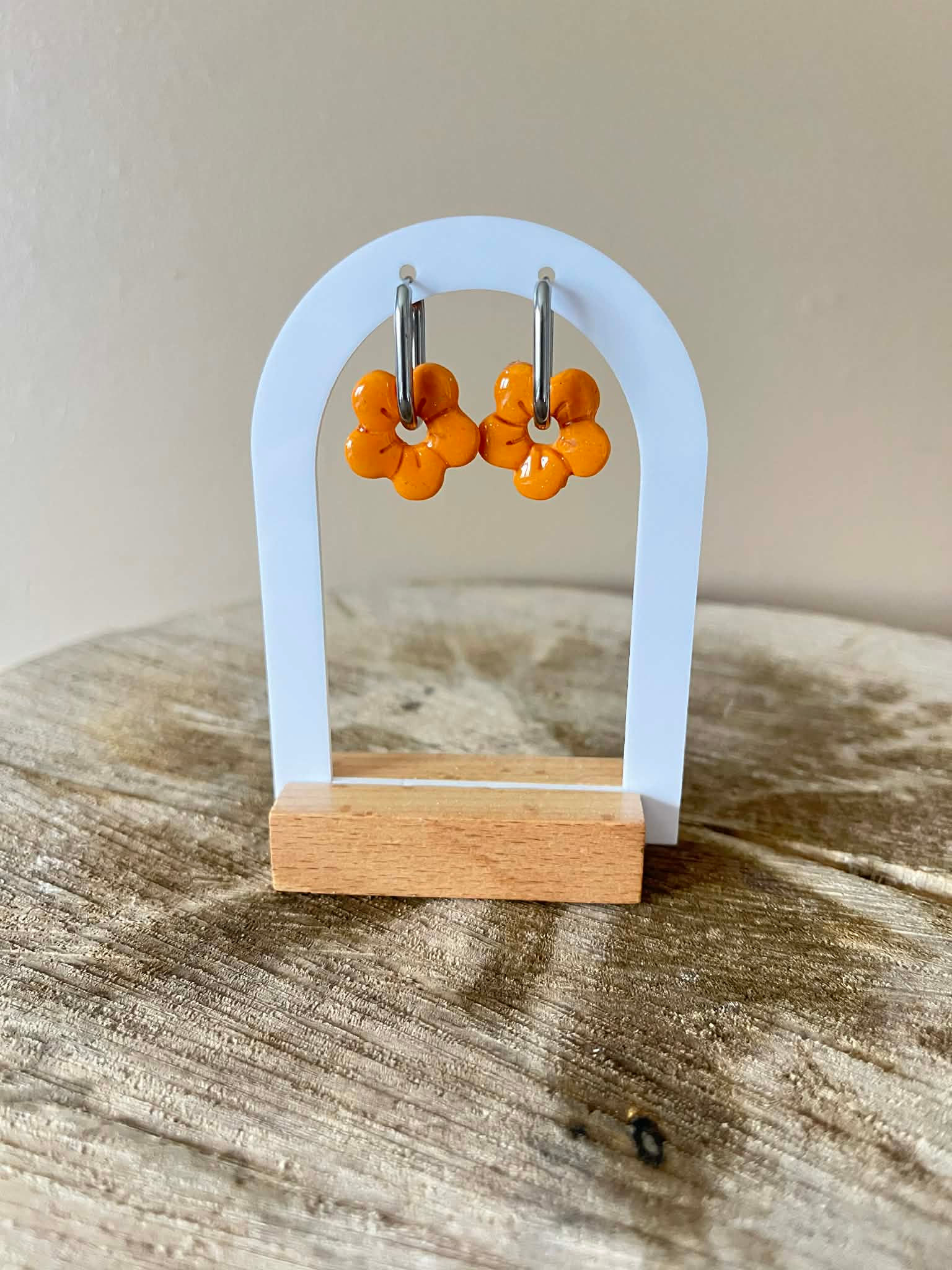 Florina orange - Pampille en pâte polymère