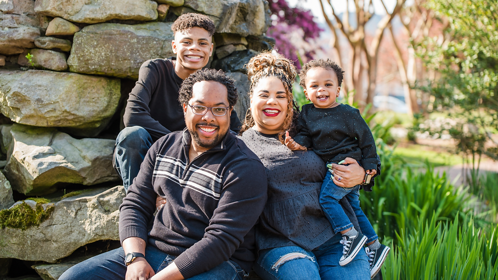 Last call to book your fall family mini session with Veronica Smith Photography!