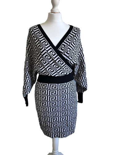 Robe noire et blanche La Jolie Fripe