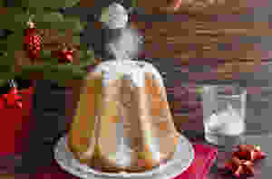 Christmas in Italy: Pandoro