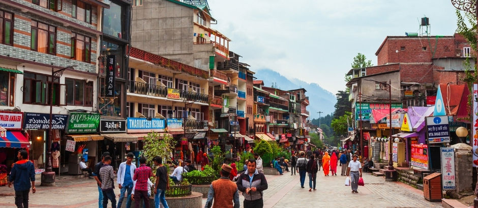 Why Is a Kullu Manali Tour Package So Popular Among Tourists in 2026?