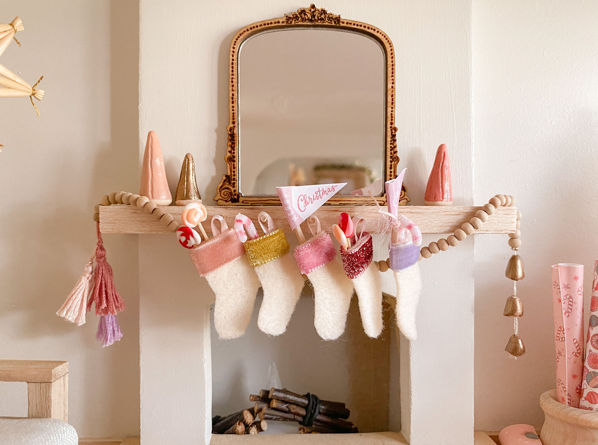 Dollhouse Fireplace