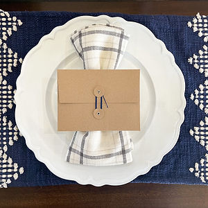 String Tie envelope place setting card