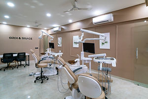 019_Grin & Brace_PSP06405.jpg