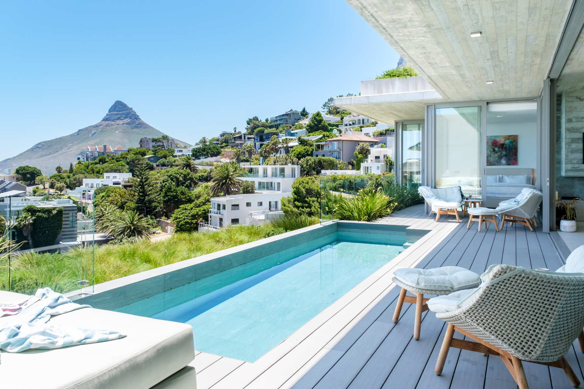 SEA LOVE CAMPS BAY VILLA