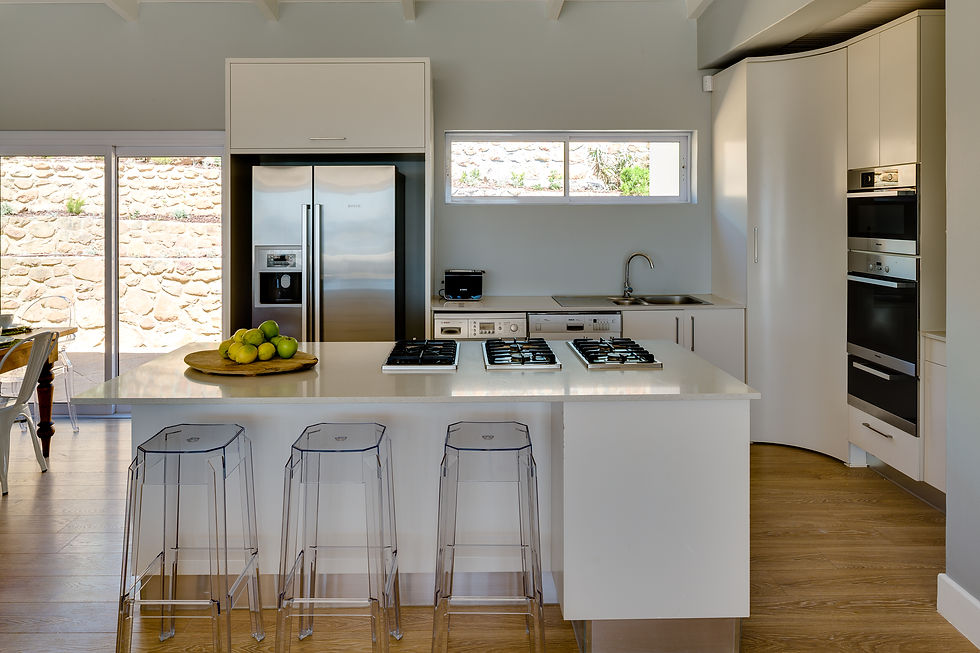 Thumbnail: Soak in Sea Views & Sophistication