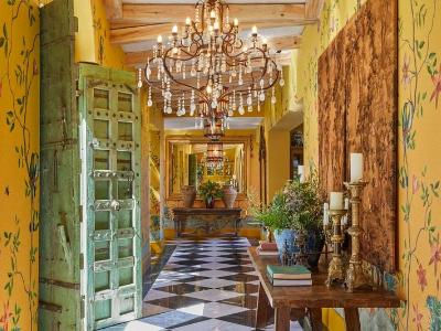 Thumbnail: An Elegant Vineyard Escape in the Heart of Franschhoek