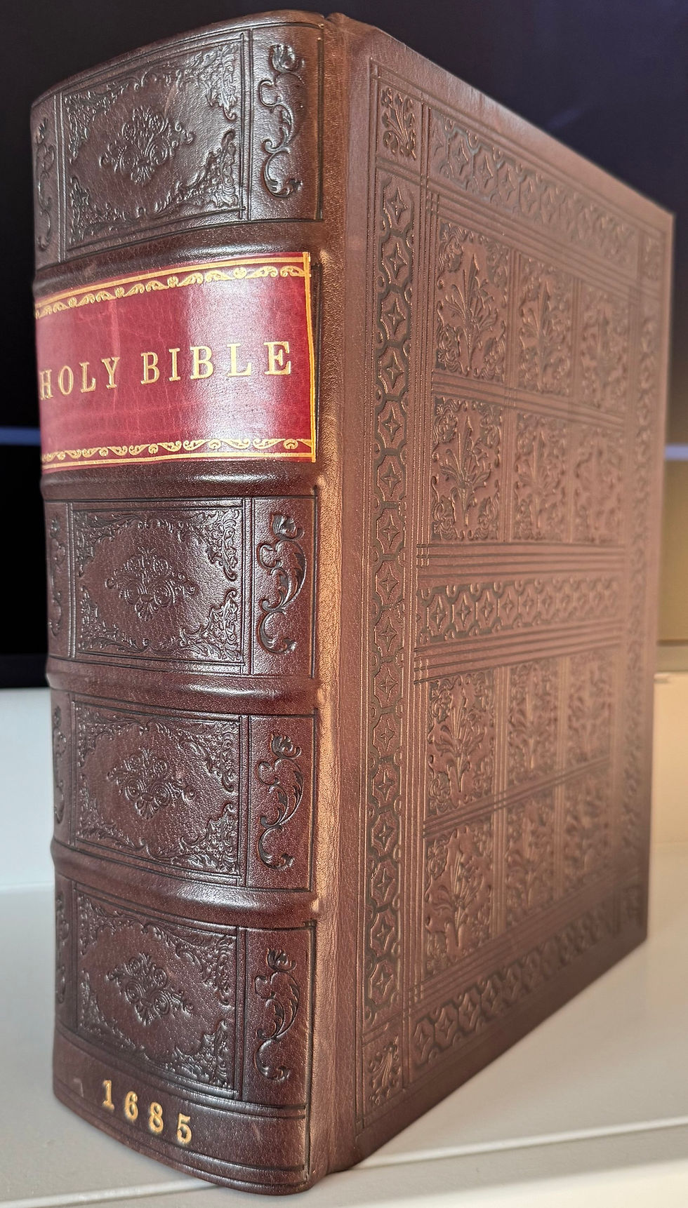 Thumbnail: 1685 KJV Bible with 1682 Book of Common Prayer and Metrical Psalms