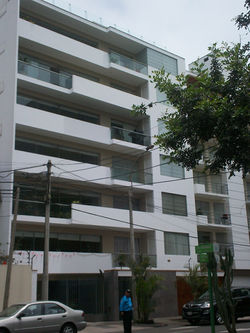 EDIFICIO MULTIFMILIAR