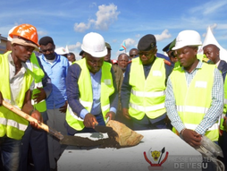 ITURI : Le ministre Muhindo Nzangi lance les travaux de construction de l'université de Bunia.