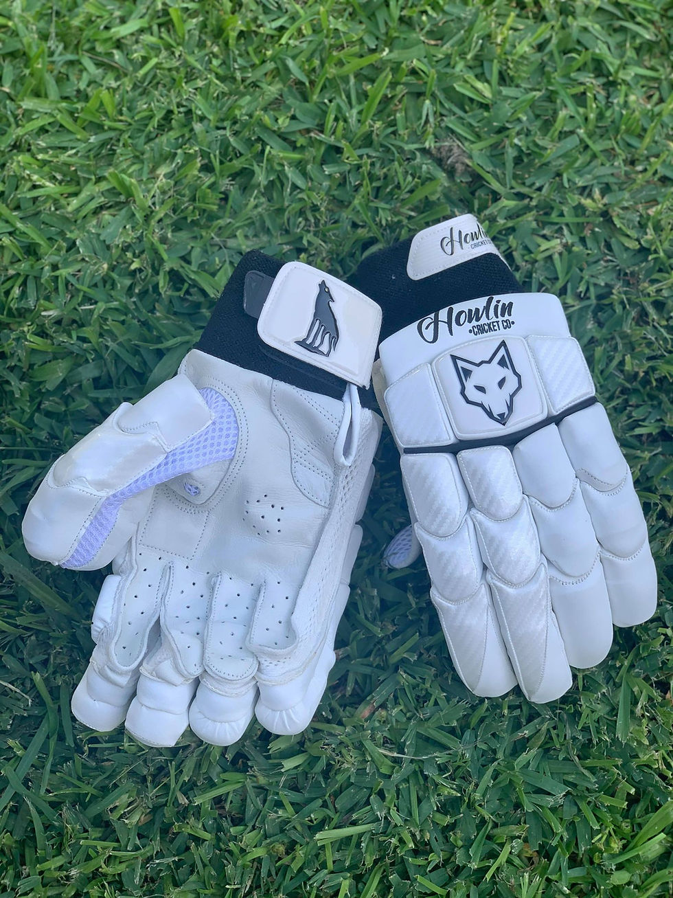 Thumbnail: Batting Gloves