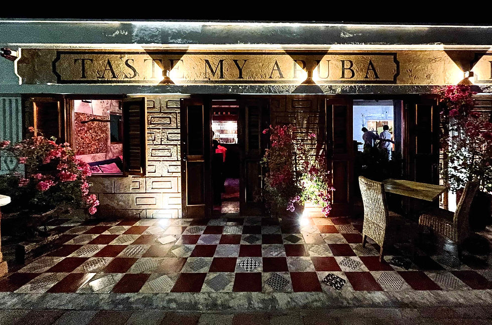Outdoor seating at Taste My Aruba - Oranjestad