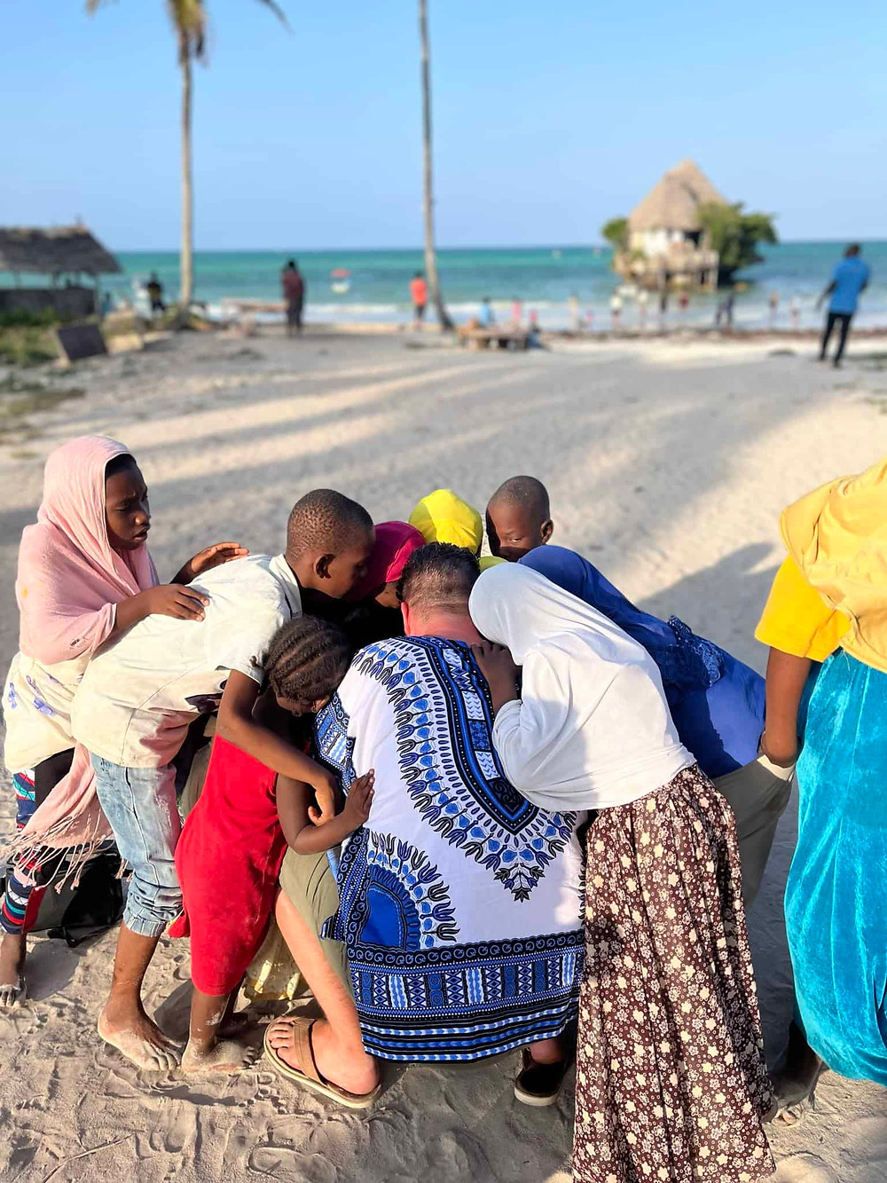 @Wijpie & local children at The Rock - Zanzibar