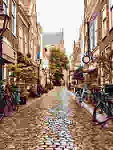 Cobble-stoned streets of Leiden Netherlands citytrip