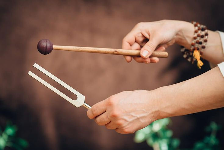 Tuning Forks for Healing_ A Comprehensive Guide to Sound Therapy - MindEasy.jpg