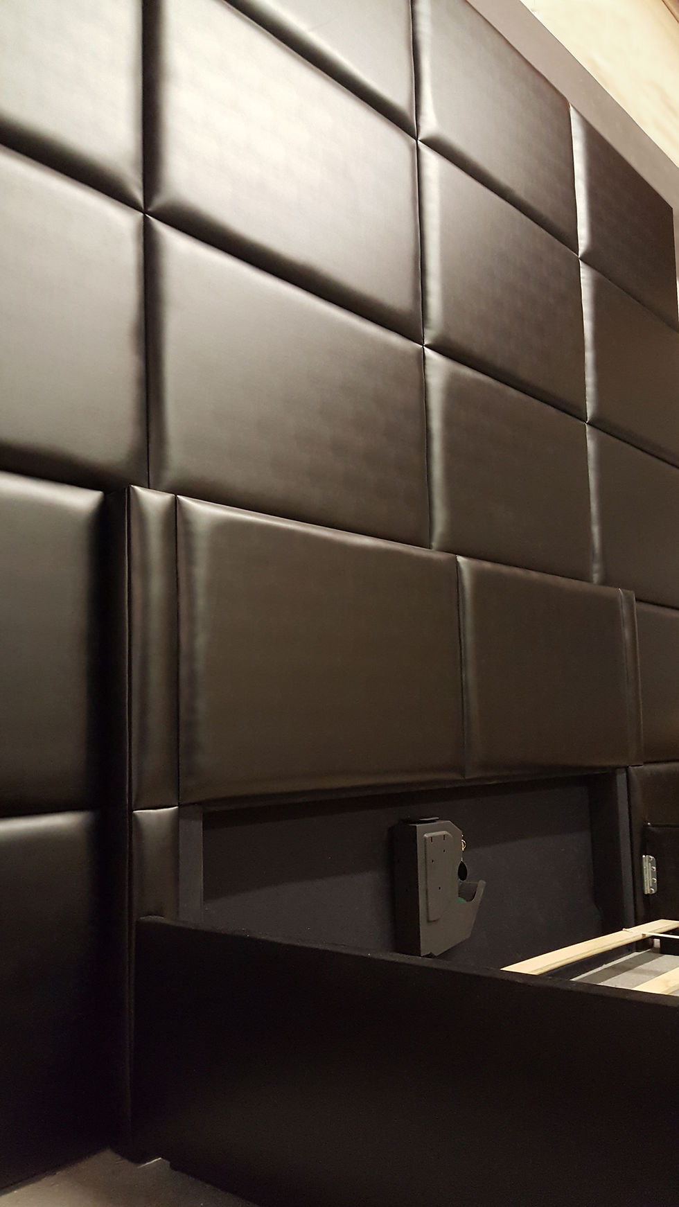 Thumbnail: Square Grid Wall Panels