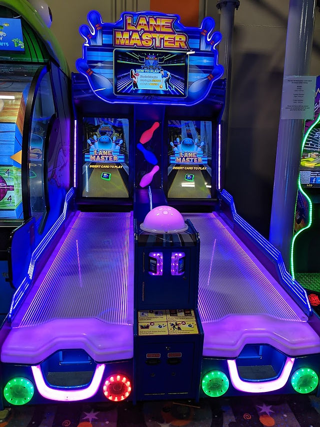classic arcade game at the fun lab