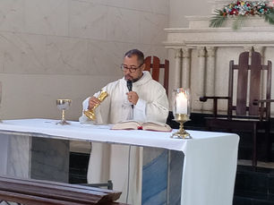 Maria Santíssima: Mãe do nosso remédio e auxílio dos cristãos.