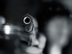Tres personas heridas en tiroteo en Garden City; hospital fue puesto en confinamiento preventivo