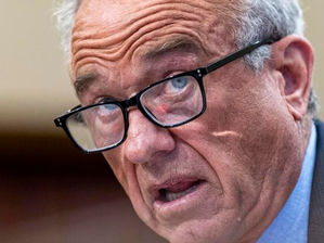 Secretario Salud de EEUU cancela financiación de 500 millones para desarrollo de vacunas