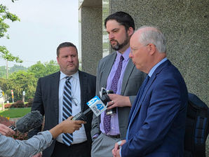 CoreCivic abandona la disputa con Leavenworth y solicita un permiso de uso especial para el centro de detención de ICE