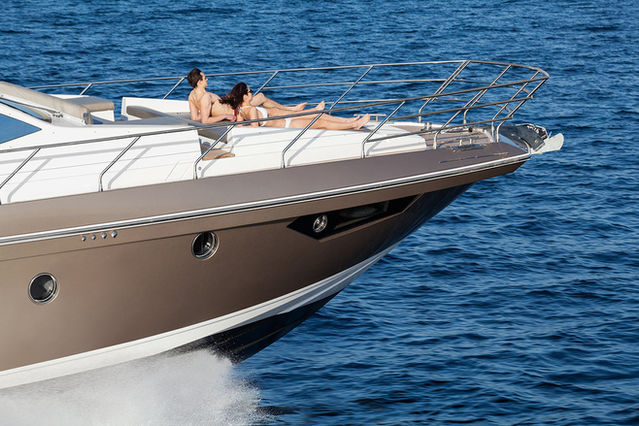 68 azimut yacht miami beach 3.jpg