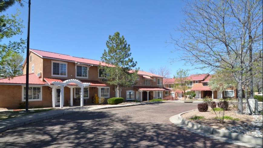 SANTA FE SUITES