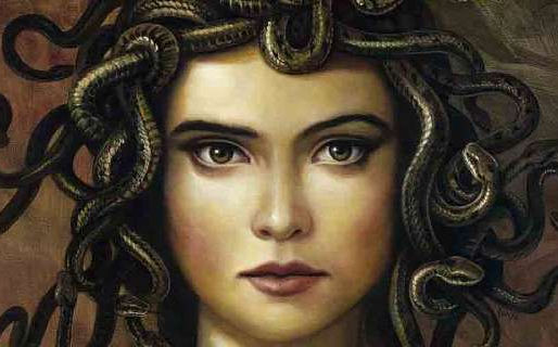 MEDUSA: GÖLGENİN KRALİÇESİ VE BAKIŞIN LANETİ