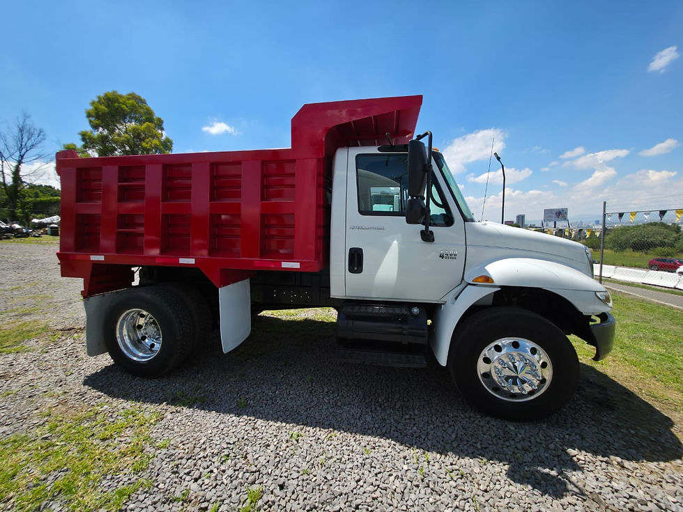 Miniatura: INTERNATIONAL 4400 VOLTEO 7 MTS 2002