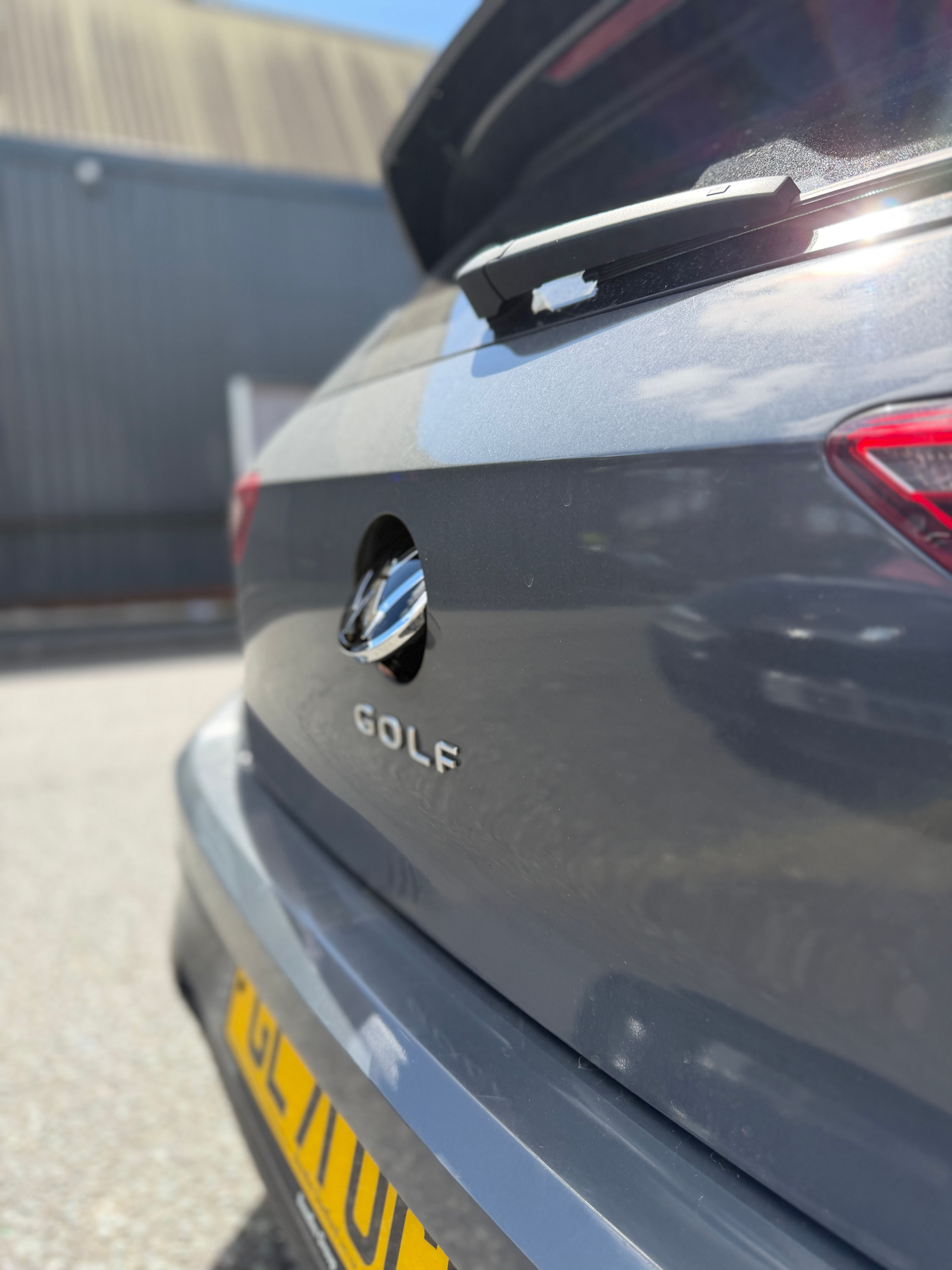 VW GOLF MK8 GENUINE HIGHLINE REVERSE CAMERA