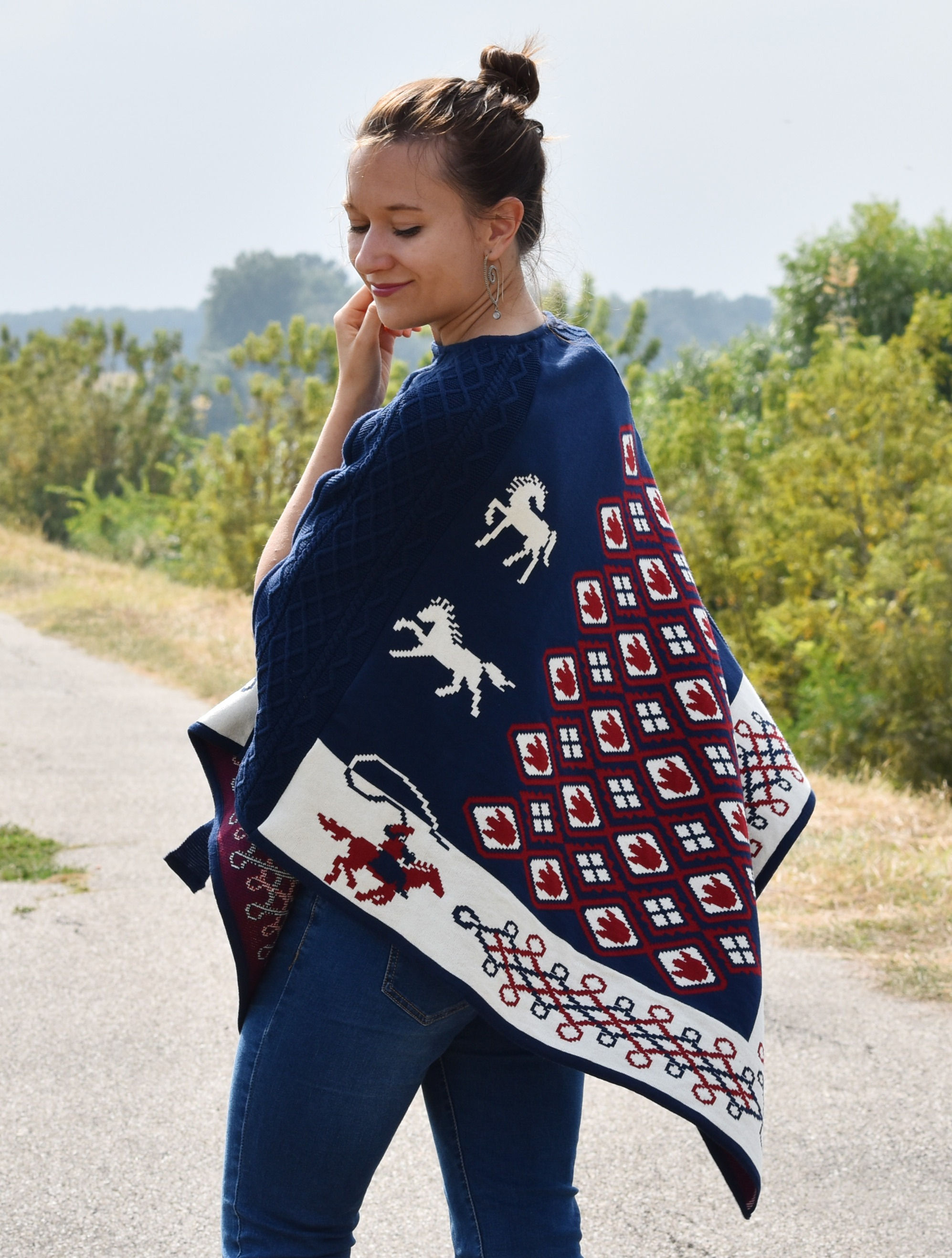 Csikós poncsó