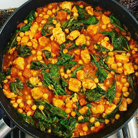 spiced chickpeas and haloumi