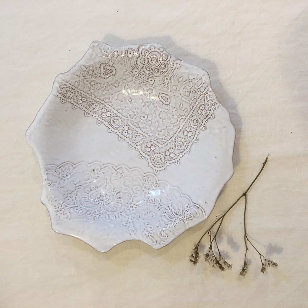 Miniature : Assiette creuse blanche, Impression dentelles