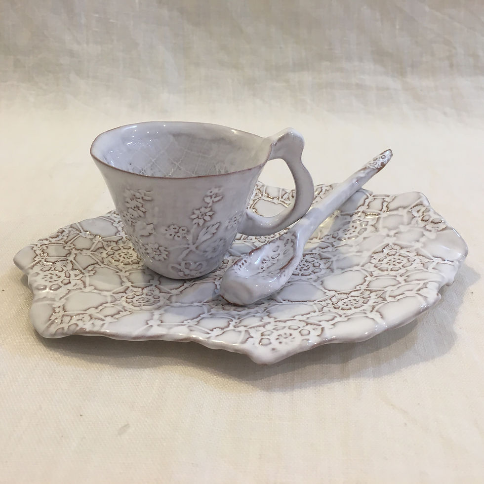 Miniature : Sous-tasse blanche, impression dentelles