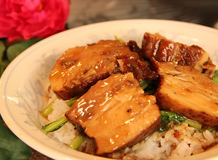扣肉飯(豚の角煮ご飯):950円