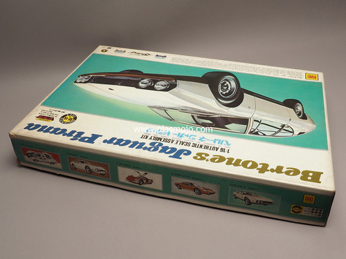 【希少】Bertone's Jaguar Pirana 1/16スケールオオタキ 1967 Jaguar Pirana by Bertone: Dreams become reality | OPUMO