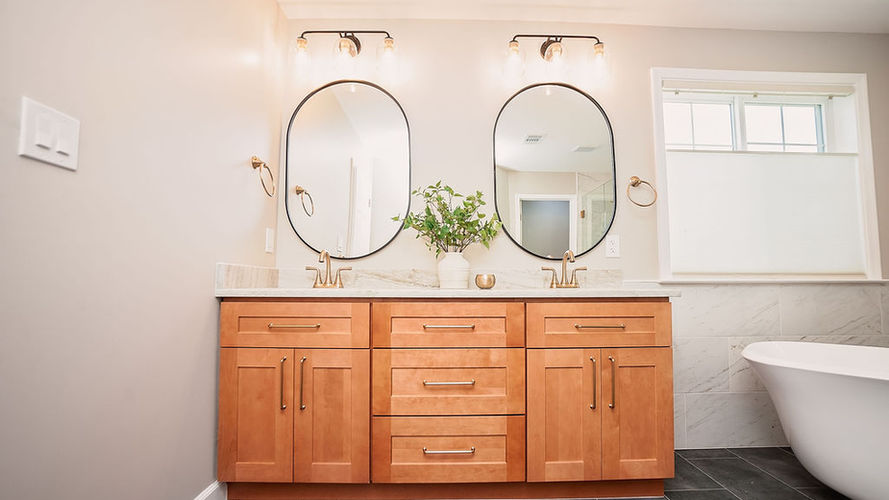 2 sink, 2 mirror, bathroom