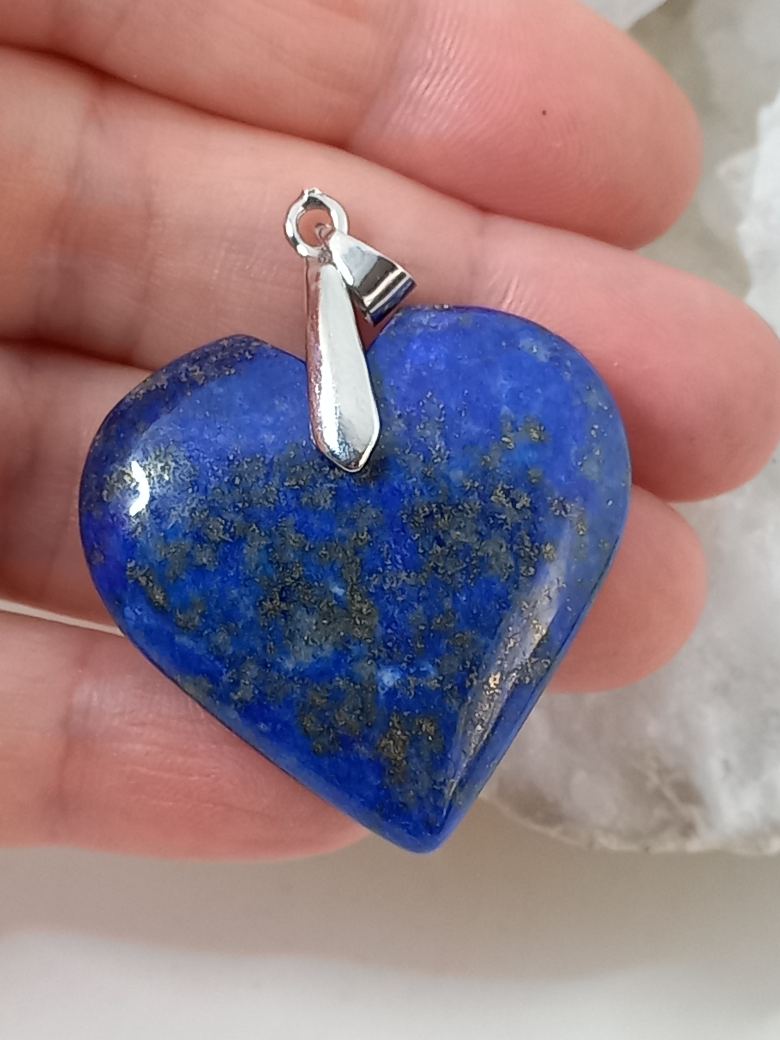 LAPIS LAZULI Pendentif de 90 CARATS Qualité Extra en forme Cœur